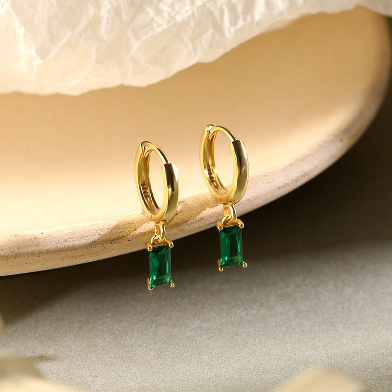 Gold-plated 925 sterling silver earrings, 3.8*6.9mm, 1.5g.