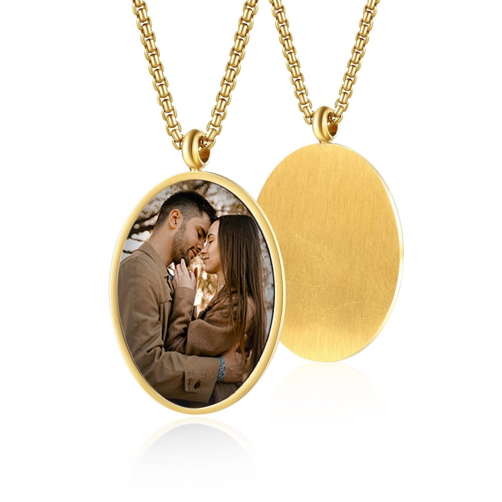 Custom photo projection necklace in gold-plated stainless steel, 19x1x26mm, 9.3g, perfect gift.