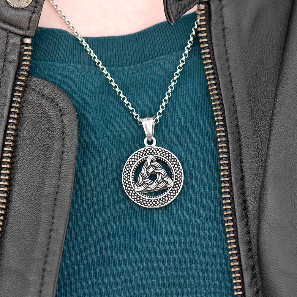 Personalised Men's Celtic Trinity Pendant Necklace - Engraved Memories