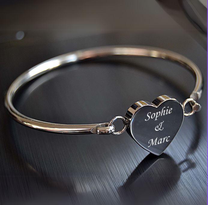 Photo Heart Bangle - Mother's day gift, Gift for Nanny, Bridesmaid Gift, Photo and Text Personalised Metal Bangle Bracelet - Engraved Memories